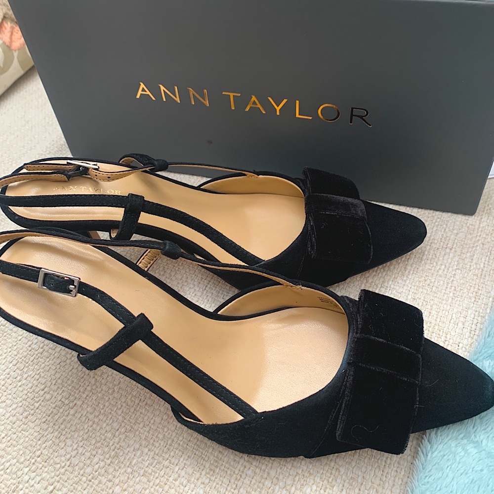 Ann Taylor black velvet bow with leather upper sandals. Elegant and pretty.